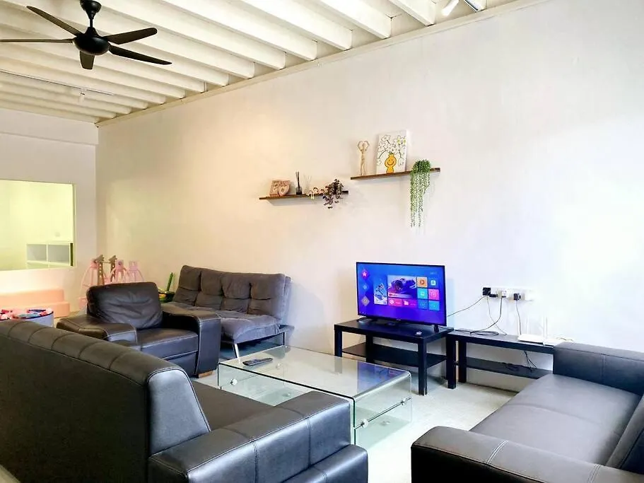 Modern Cozy House 4 Room 10Pax@Bukit Mertajam 0*,  Malaysia
